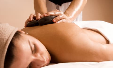 hot stone massage in jasmin thaimassage und spa